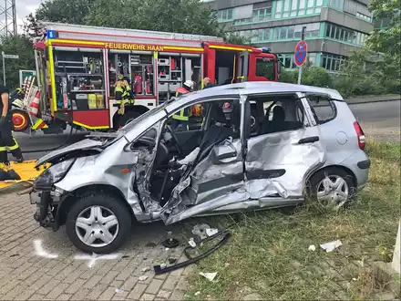 POL-MI: Auto landet im Graben: Fahrer alkoholisiert - Foto: presseportal.de