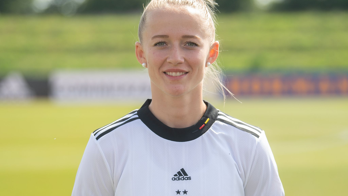 Mit einer Enttäuschung sind die Fußballerinnen des FC Bayern München in die 34. Saison der Frauen-Bundesliga gestartet. - Foto: Sebastian Gollnow/dpa