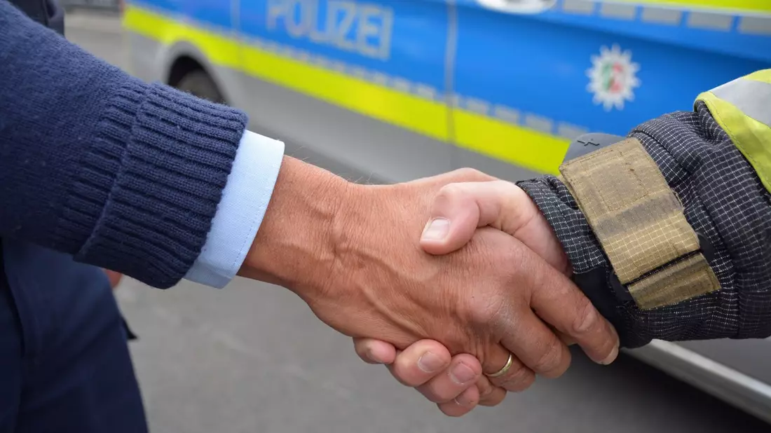 POL-ME: Müllcontainer angezündet: Polizei bittet um Hinweise - 2604075 - Bild: presseportal.de