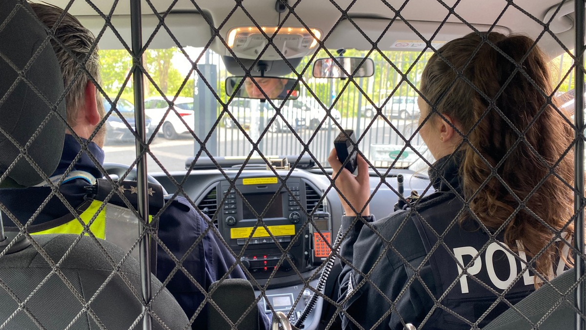 POL-ME: Rettungskräfte behindert, Polizisten beleidigt - 2506003 - Foto: presseportal.de