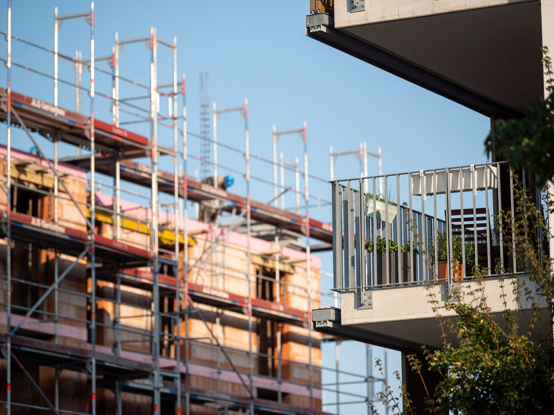 Das Tal der Krise im Wohnungsbau ist nach Angaben der Branche erreicht. (Archivbild) - Foto: Sebastian Gollnow/dpa