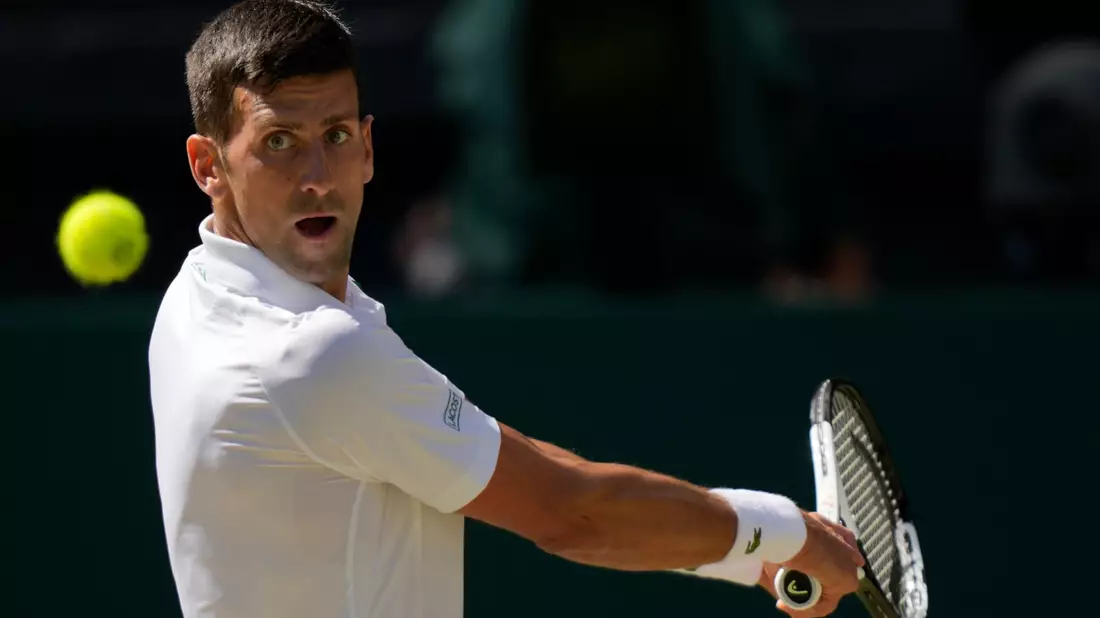 Novak Djokovic gehört in Wimbledon wieder zu den Favoriten. - Bild: Alastair Grant/AP/dpa