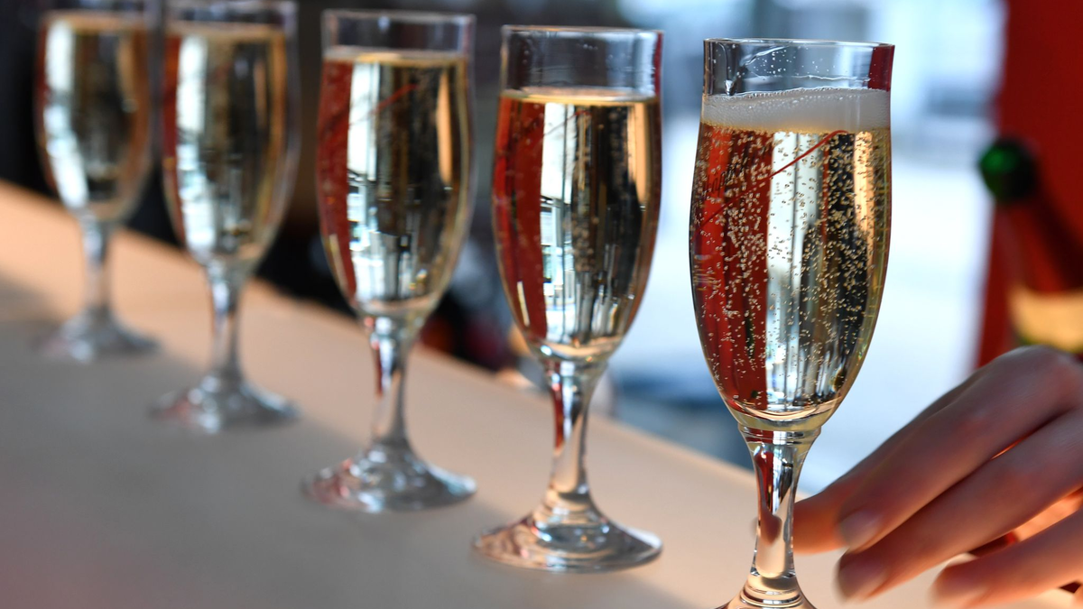 Die Nachfrage nach Sekt aus Deutschland steigt. - Foto: Jens Kalaene/dpa-Zentralbild/dpa