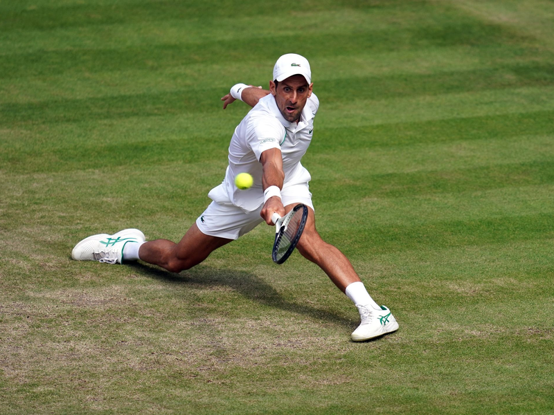 Steht im Wimbledon-Viertelfinale: Novak Djokovic. - Foto: John Walton/PA Wire/dpa