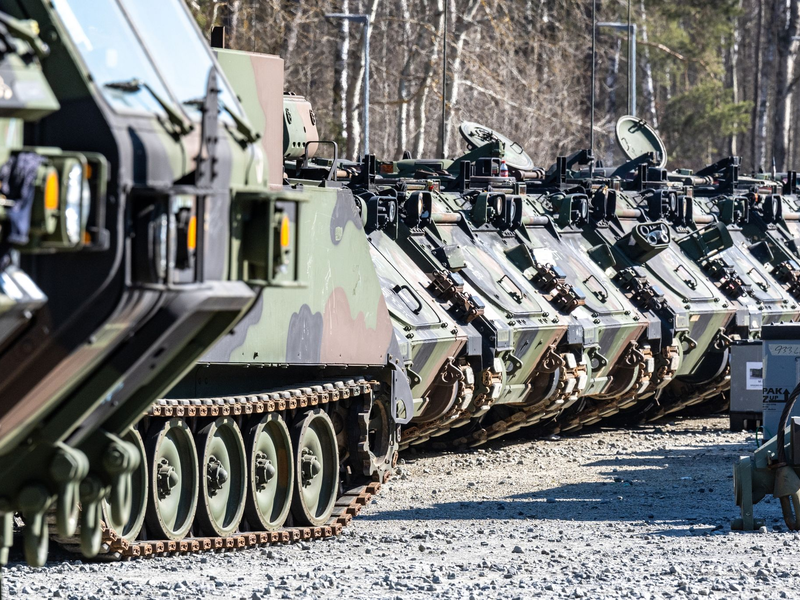 Zu den Orten, die zwei mutmaßliche Handlanger eines russischen Geheimdienstes ausgekundschaftet haben sollen, zählt ein Truppenübungsplatz der US-Streitkräfte im bayerischen Grafenwöhr. (Archivfoto) - Foto: Armin Weigel/dpa