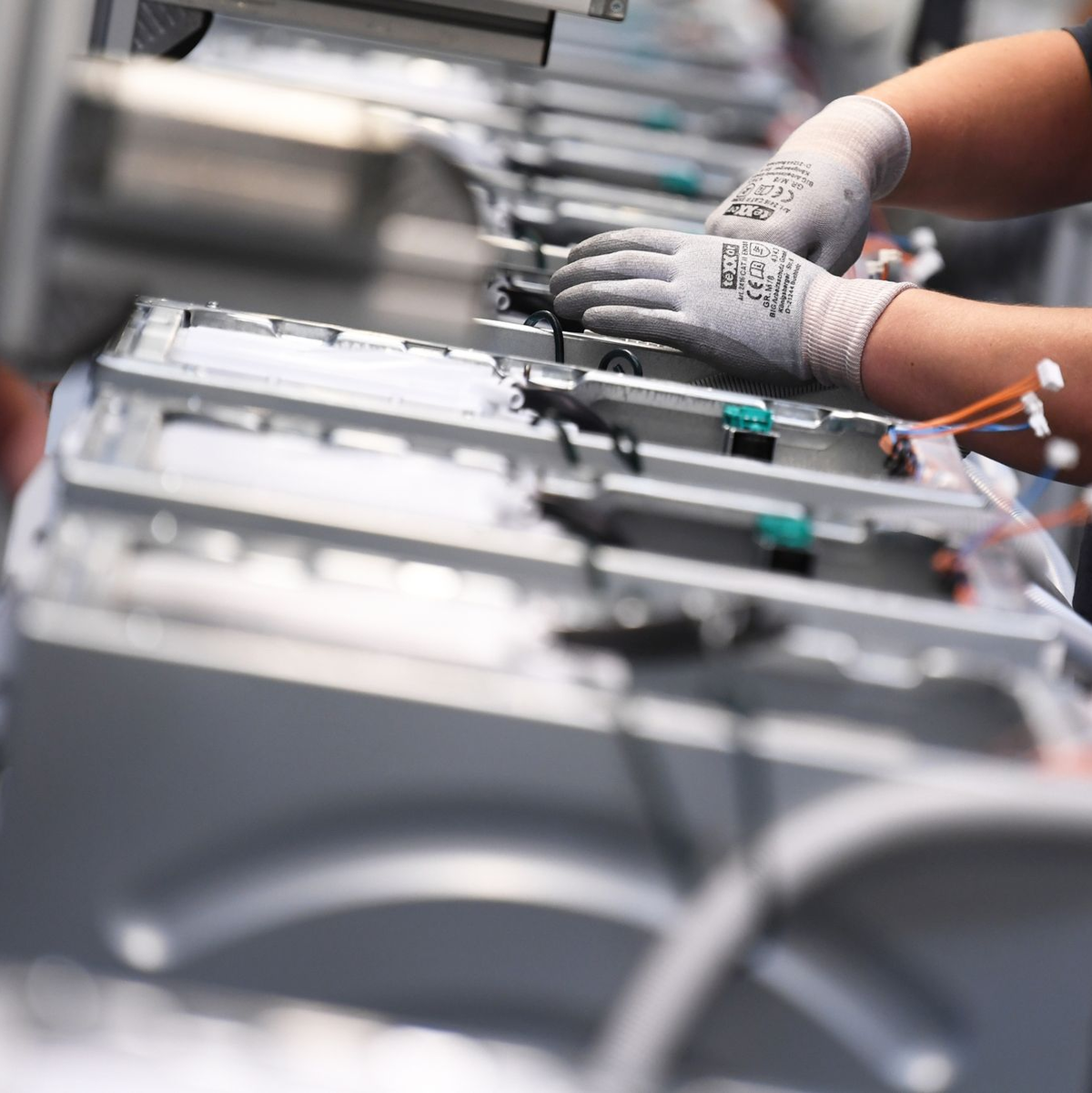 Branchenverband: Industriestrandort Deutschland ist überreguliert und zu teuer (Archivbild) - Foto: Ralf Hirschberger/dpa-Zentralbild/dpa