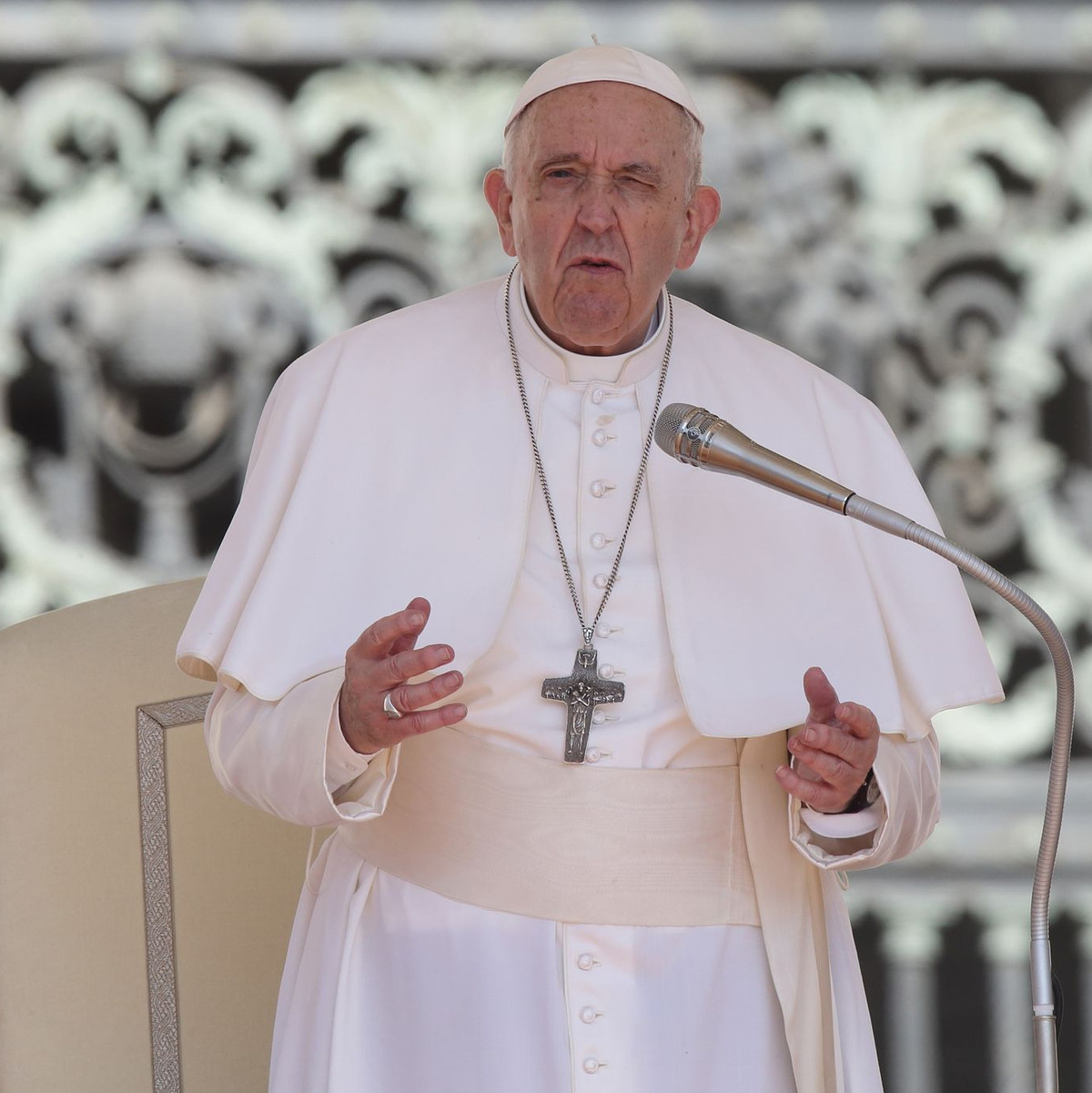 Papst Franziskus war seit einiger Zeit anzusehen, dass ihm die Gesundheit zunehmend zu schaffen macht. (Archivbild) - Foto: Evandro Inetti/ZUMA Press Wire/dpa