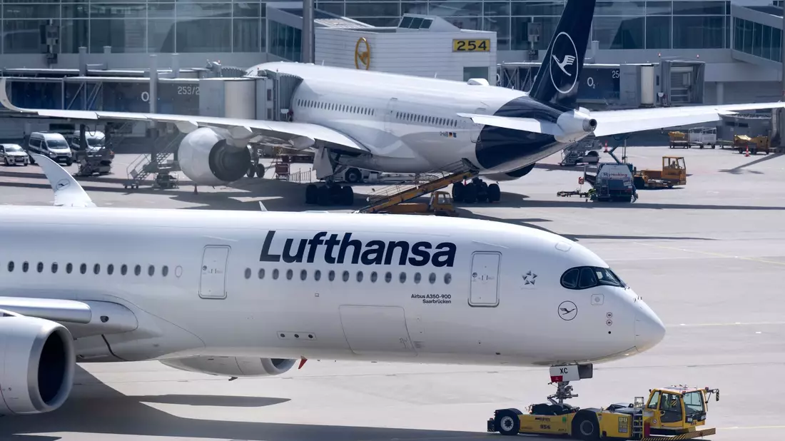 Die Gewerkschaft Verdi ruft das Lufthansa-Bodenpersonal zu einem Warnstreik auf. - Bild: Sven Hoppe/dpa