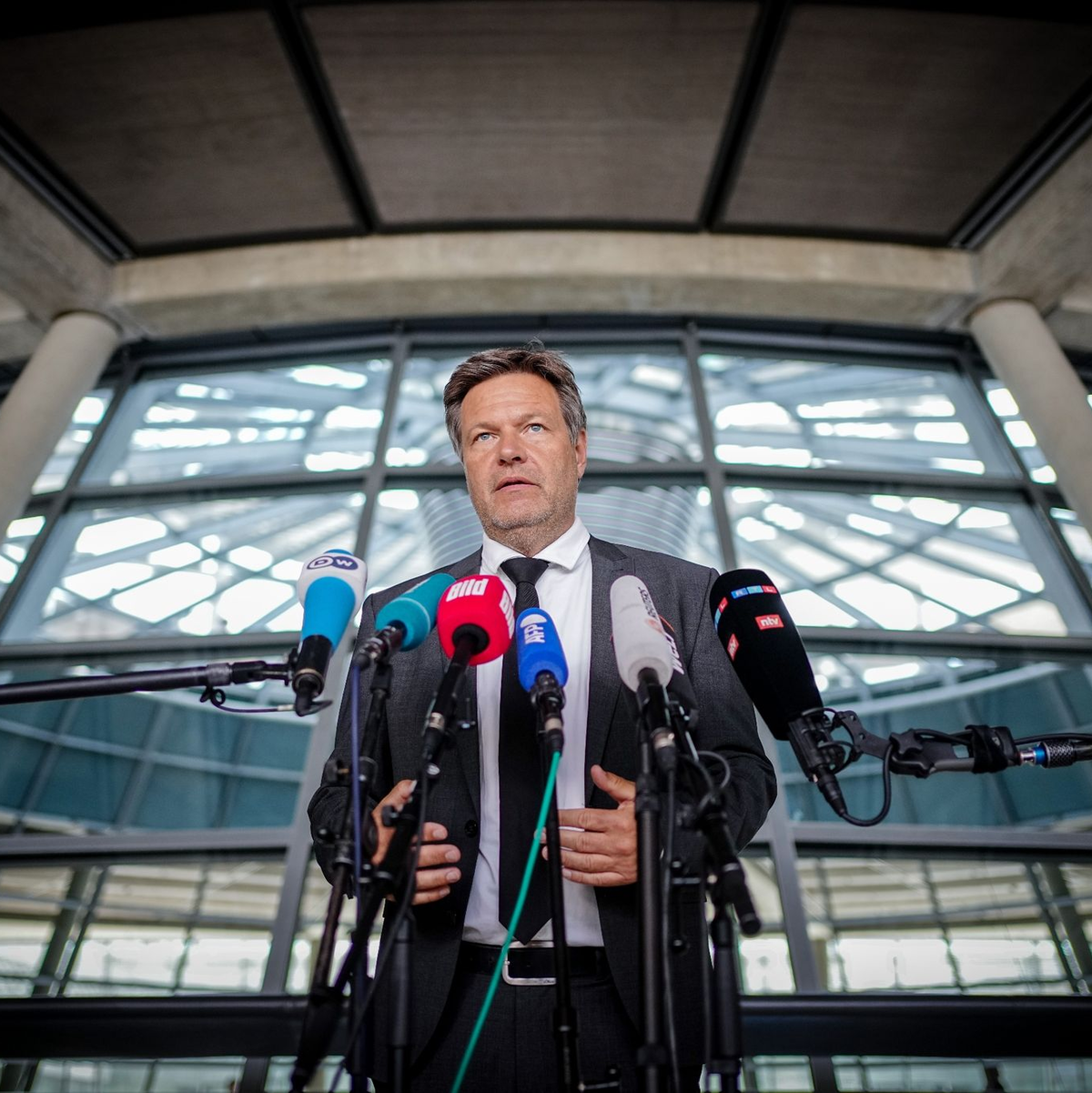 Vizekanzler Robert Habeck (Grüne) will die Ampel-Koalition bis zur Bundestagswahl weiterführen. (Archivbild) - Foto: Kay Nietfeld/dpa