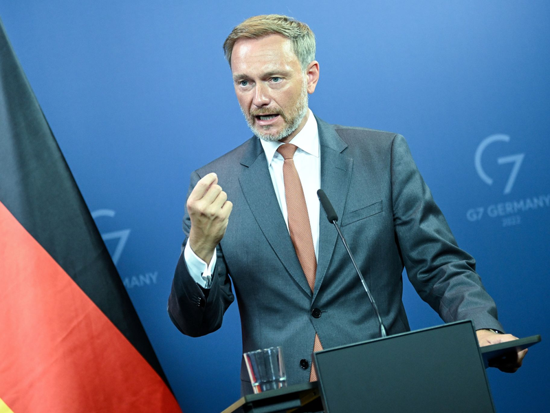 Bundesfinanzminister Christian Lindner will 2025 Bürgerinnen und Bürger mit dem Klimageld entlasten. - Foto: Britta Pedersen/dpa