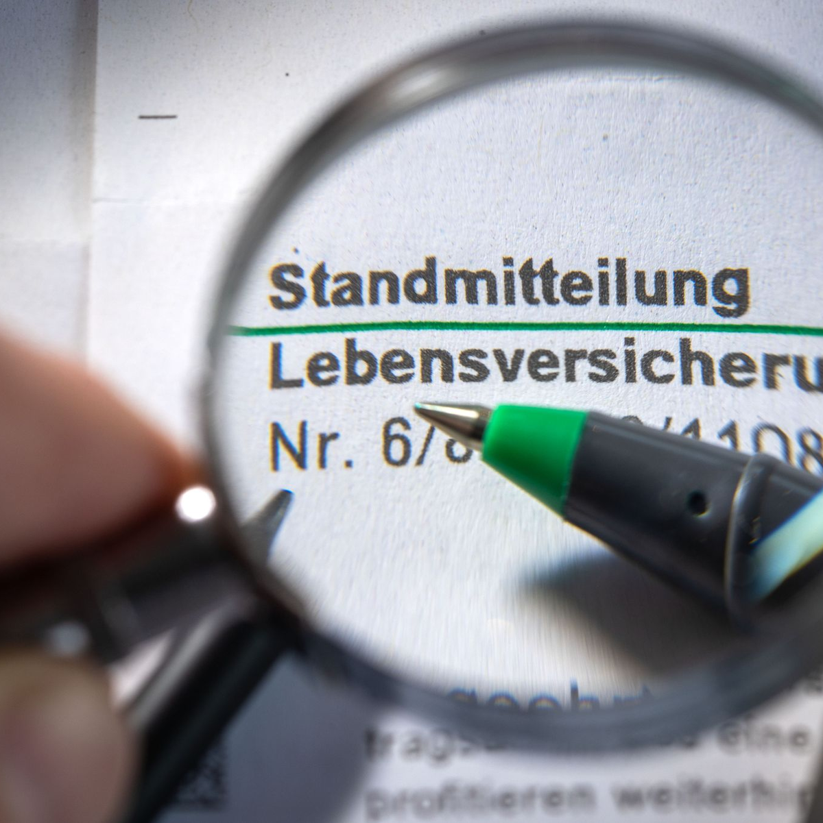 Eine private Altersvorsorge können sich viele Menschen diese Tage nicht mehr leisten. - Foto: Jens Büttner/dpa-Zentralbild/dpa