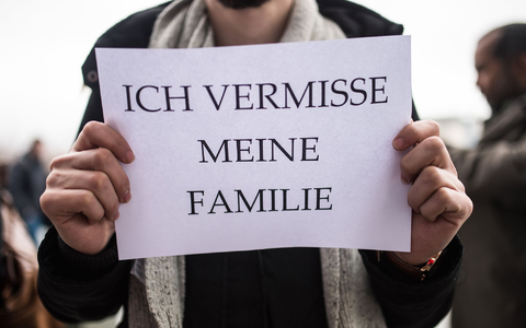 Deutschland hat bis zum 12. Dezember 124.625 Visa für Familiennachzug vergeben. (Symbolbild) - Foto: Sophia Kembowski/dpa