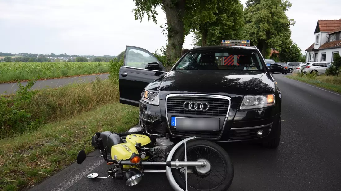POL-HF: Radfahrer nach Kollision schwer verletzt- Fehler beim Abbiegen - Bild: presseportal.de