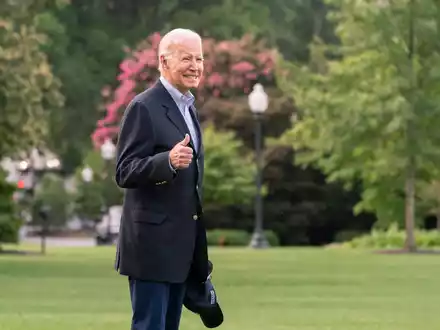 Ohne ernstzunehmende Konkurrenz: Bei den Demokraten bewirbt sich Präsident Joe Biden um eine zweite Amtszeit. - Foto: Manuel Balce Ceneta/AP/dpa