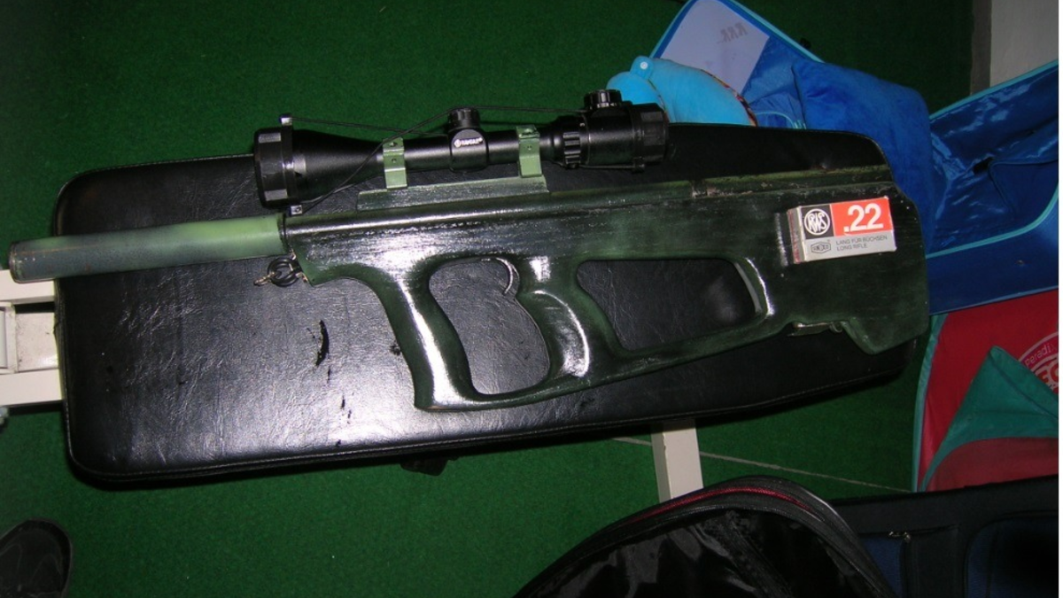 BPOL NRW: Bundespolizei stellt Schreckschusswaffe bei 19-jährigen Solinger sicher - Foto: presseportal.de