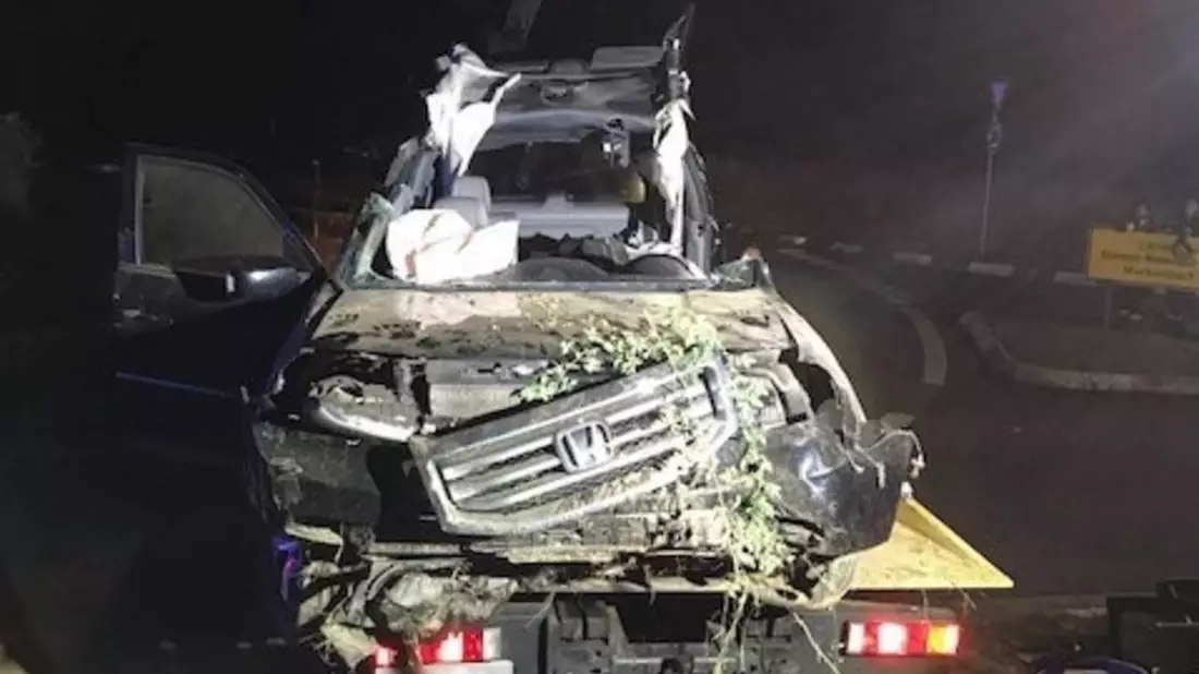 POL-PPWP: Fahrzeug schießt über Kreisel hinaus - Bild: presseportal.de