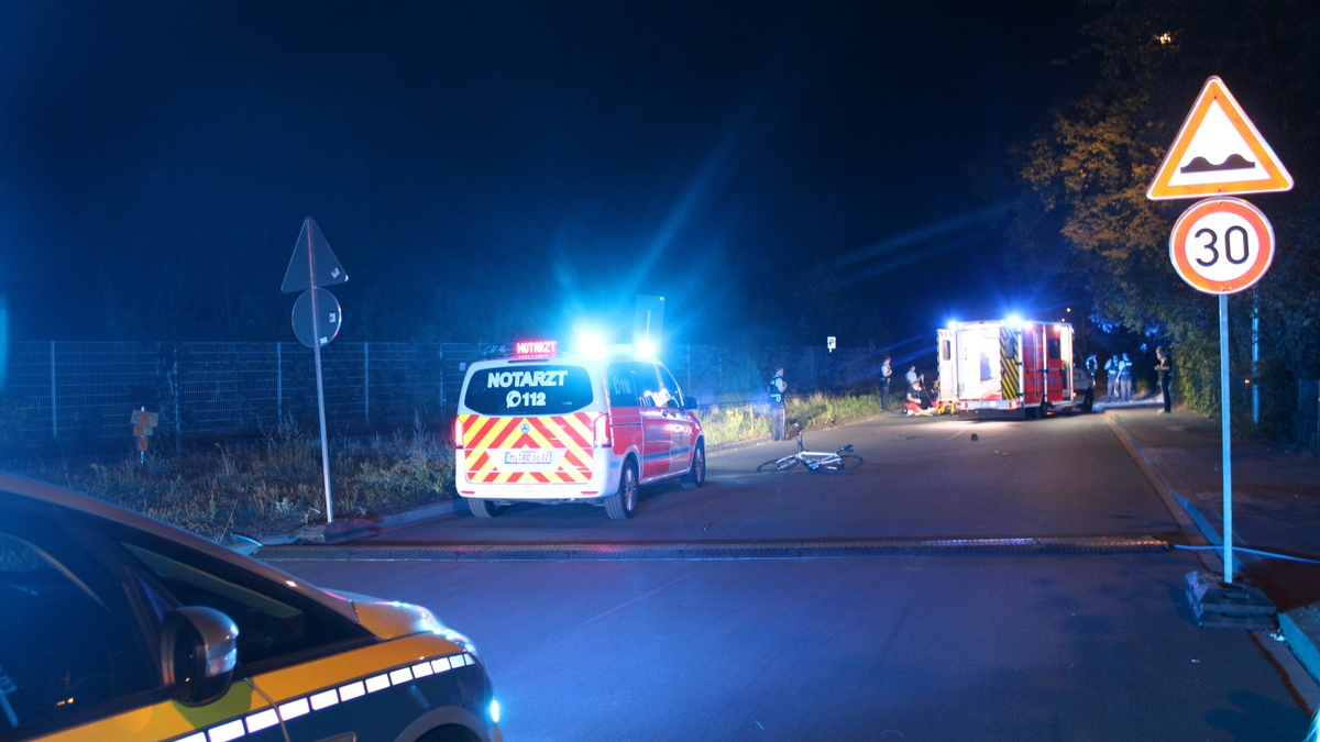 POL-RBK: Bergisch Gladbach - Pkw-Fahrerin stürzt Böschung hinab und wird schwerstverletzt - Gemeinsame Pressemitteilung der Polizei Rhein-Berg und der Feuerwehr Bergisch Gladbach - Foto: presseportal.de