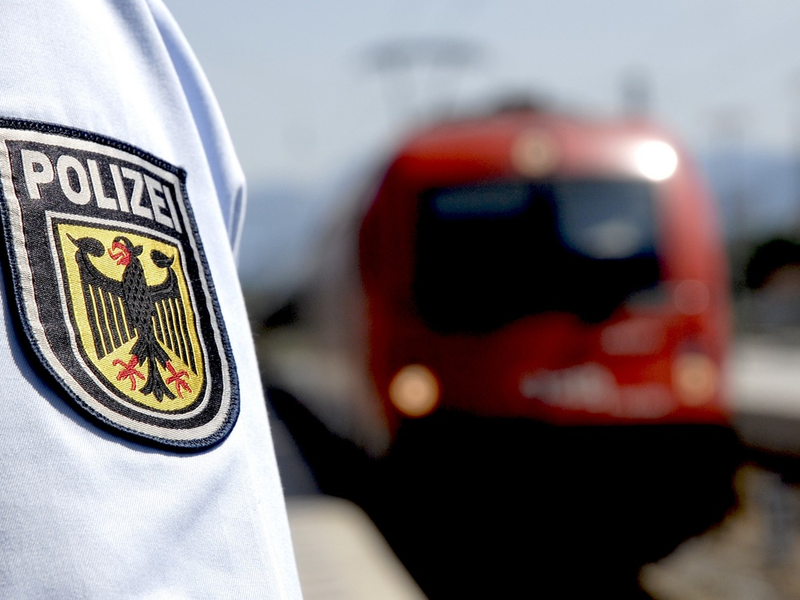 Bundespolizeidirektion München: Keine Fahrkarte, keine Papiere, kein Geld für offene Justizschulden / Bundespolizei verweigert Syrer die Einreise - trotz Asylbegehrens - Foto: presseportal.de