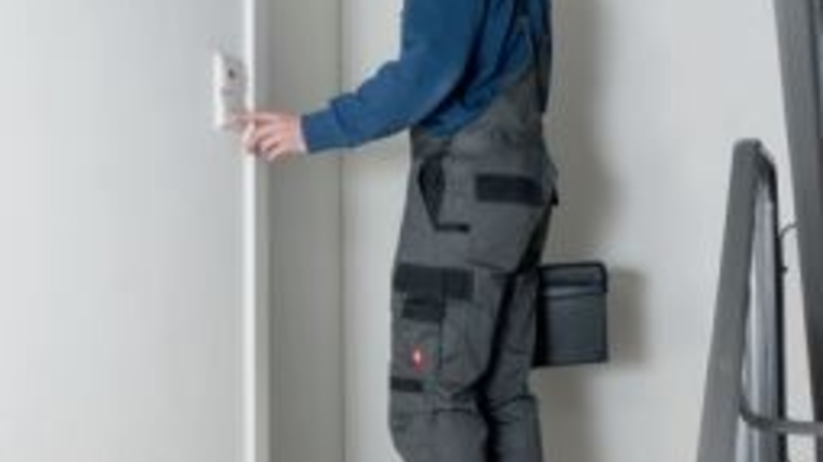 POL-H: Hannover-Stöcken: Unbekannter fährt einen 43-Jährigen an und flüchtet - Polizei sucht nach Zeugen - Foto: presseportal.de