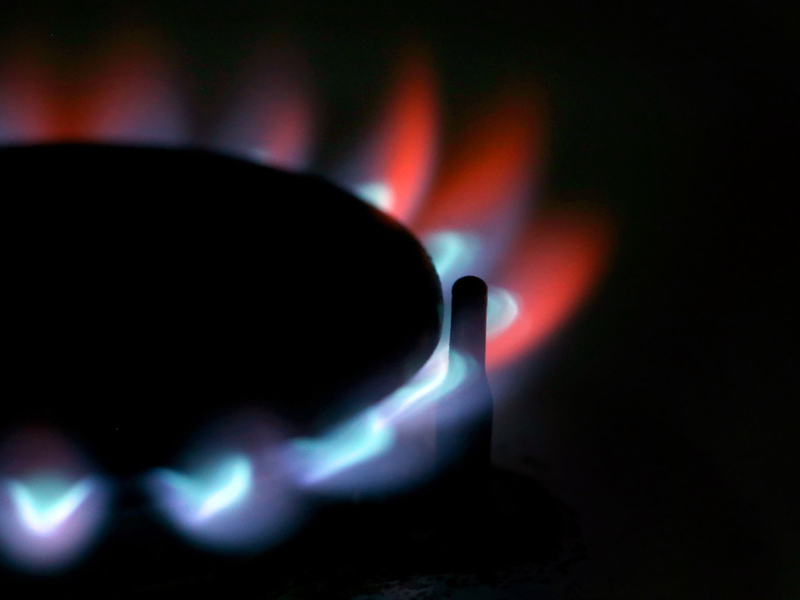 Die Zündvorrichtung einer Gastherme. - Foto: picture alliance / dpa