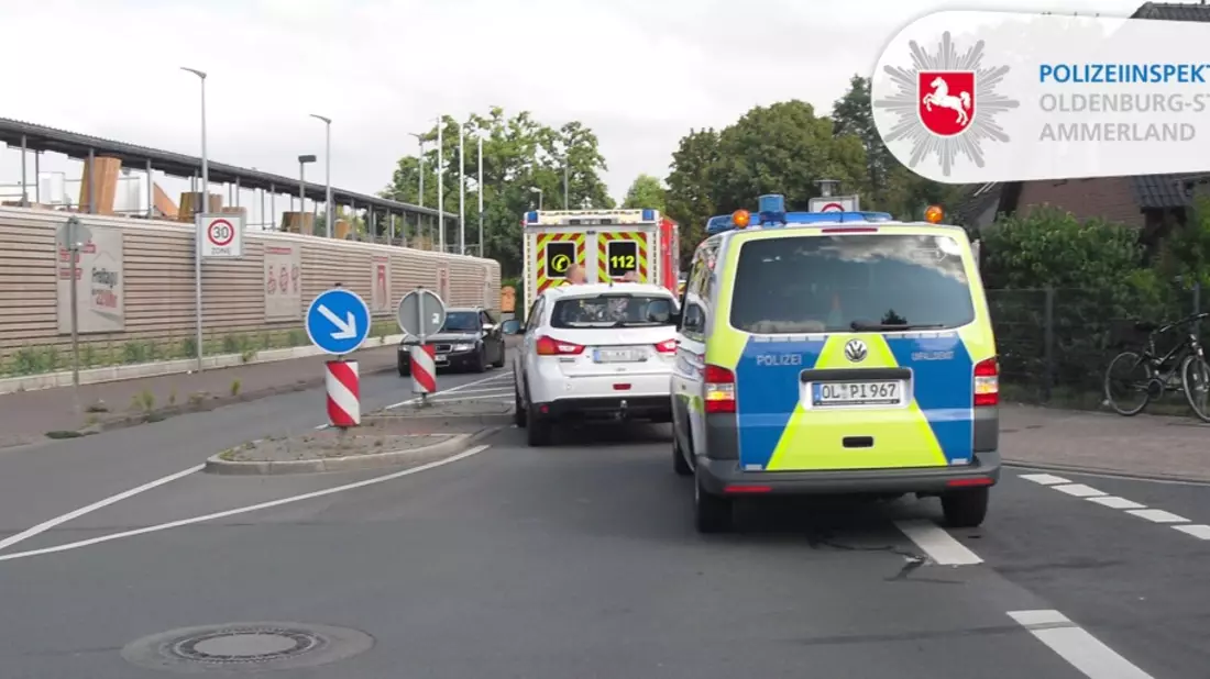POL-HA: Minderjähriger fährt in Begleitung seiner Freunde mit einem Auto gegen eine Ampel - Bild: presseportal.de