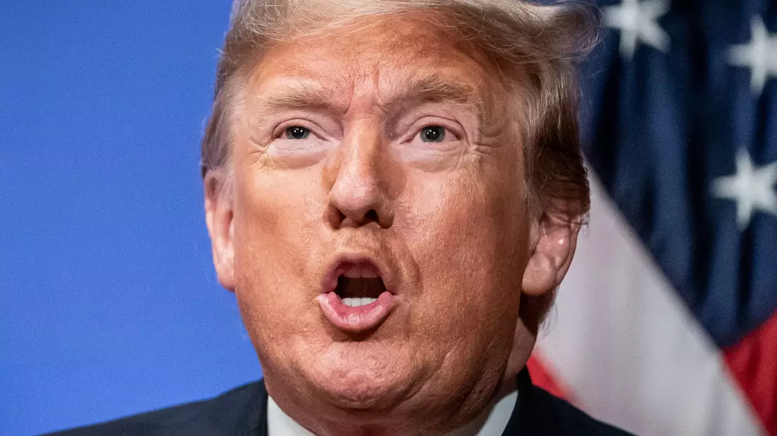 Donald Trump steht wegen seines Umgangs mit geheimen Regierungsunterlagen im Visier der Ermittler. - Bild: Michael Kappeler/dpa