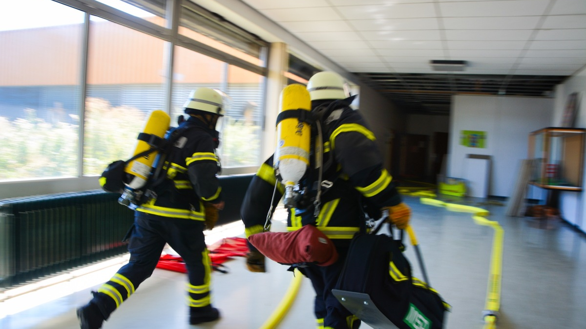 Stadtwerke warnen vor unseriösen Haustürgeschäften - Experte verrät, woran man Betrüger an der Tür erkennt - Foto: presseportal.de