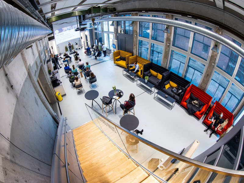 Deutsche Start-ups ringen um Geld von Investoren, die Zahl der Gründungen legt aber wieder zu (Archivbild) - Foto: Jens Büttner/dpa-Zentralbild/dpa