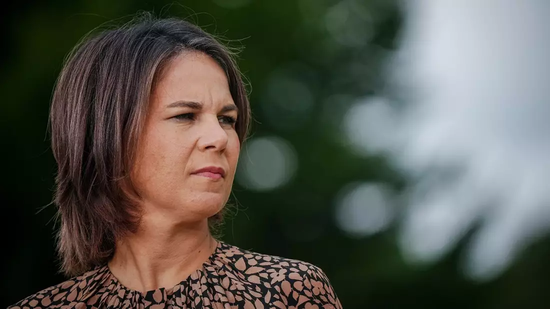 «Es darf zwischen Serbien und Kosovo keine weitere Eskalation geben», sagt Außenministerin Annalena Baerbock. - Bild: Kay Nietfeld/dpa