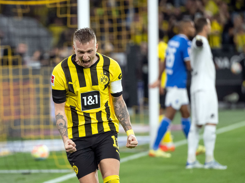 Nico Schlotterbeck feiert sein Tor - Foto: Bernd Thissen/dpa