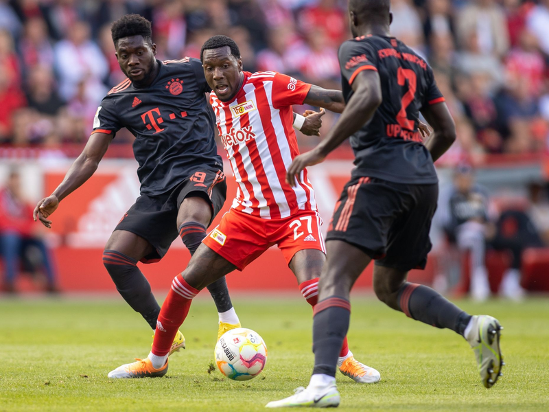 Immer wieder kriegten die Berliner ein Bein dazwischen. - Foto: Andreas Gora/dpa