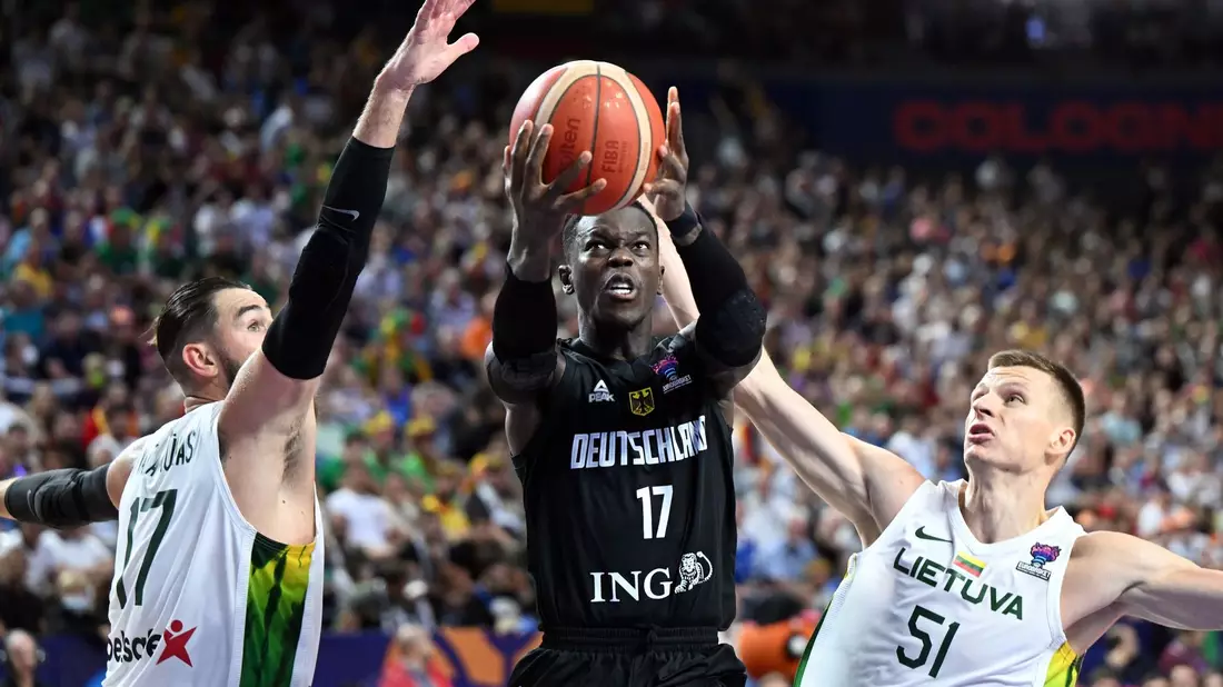 Sorgt für Gesprächsstoff: Dennis Schröder. - Bild: Federico Gambarini/dpa