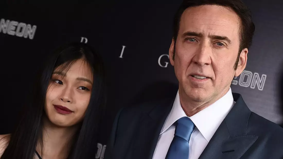 Nicolas Cage mit seiner Ehefrau Riko Shibata. (Archivbild) - Bild: Jordan Strauss/Invision via AP/dpa