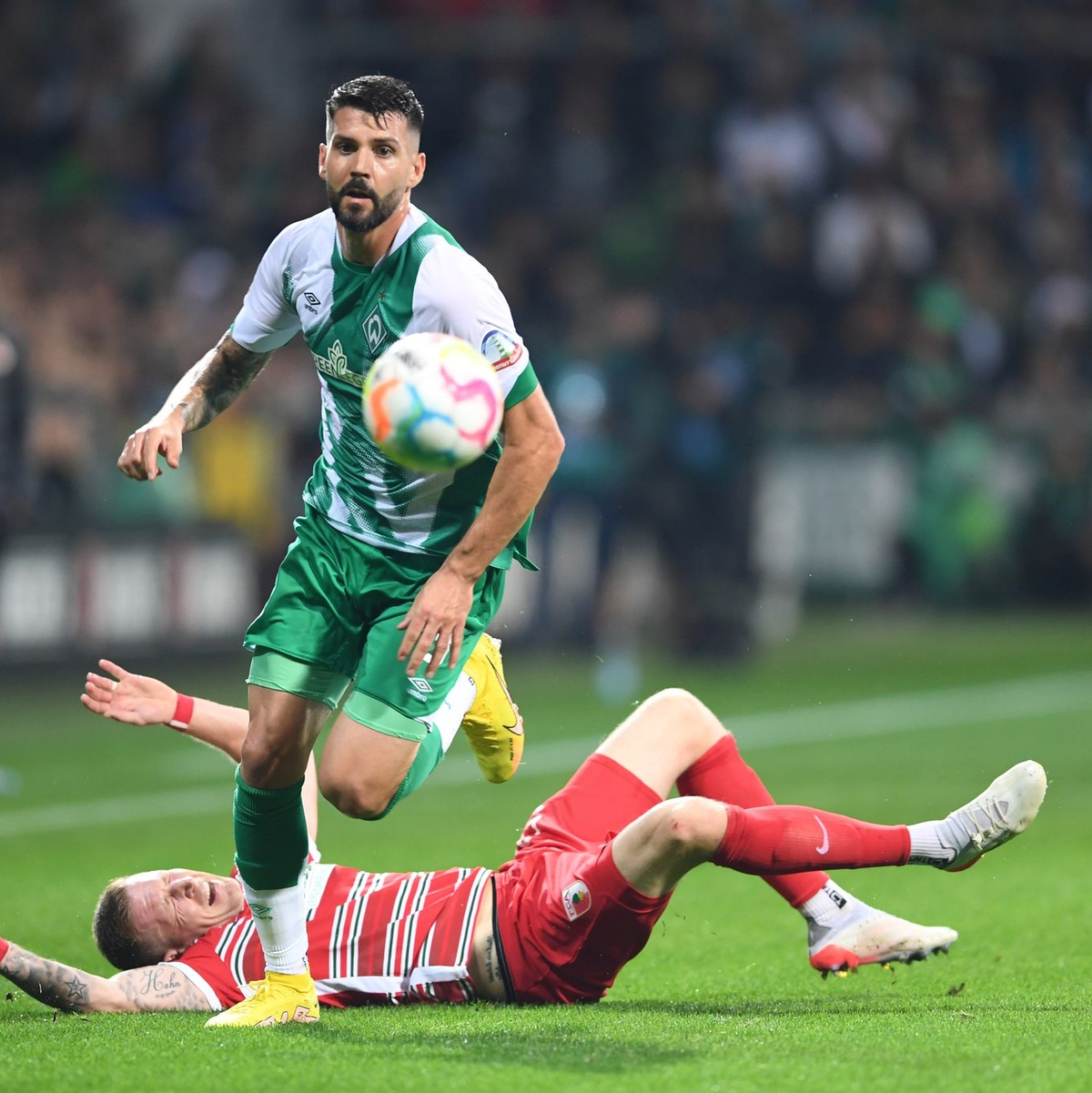 Wieder eine maßgebliche Stütze im Bremer Spiel: Werders Marvin Ducksch (l). - Foto: Carmen Jaspersen/dpa