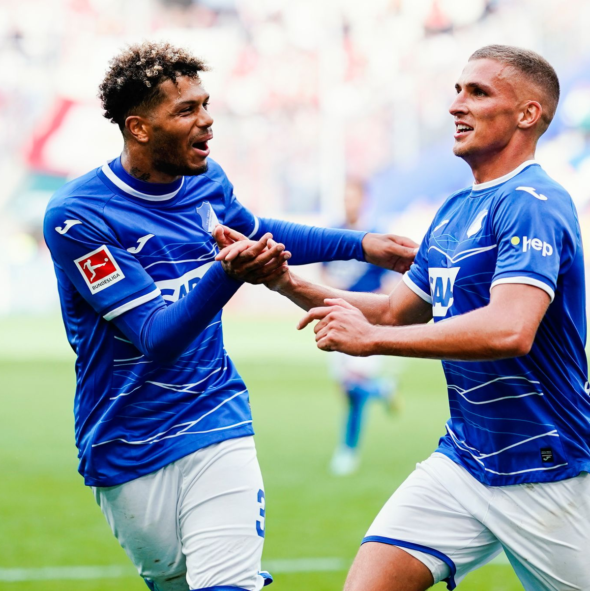 Bejubelt einen Doppelpack: Andrej Kramaric. - Foto: Uwe Anspach/dpa