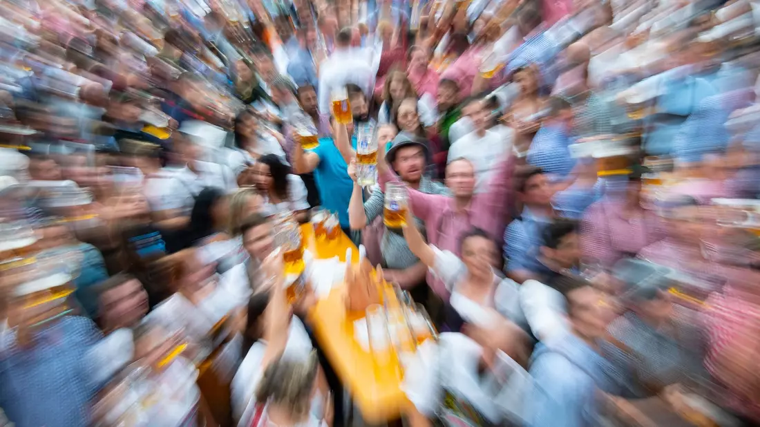 Bis zum 3. Oktober werden an die sechs Millionen Gäste erwartet. - Bild: Sven Hoppe/dpa