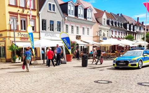 POL-PPRP: Sicher im StraĂenverkehr - Informationsveranstaltungen fĂŒr Seniorinnen und Senioren 65+ - Foto: presseportal.de POL-PPRP: Sicher im StraĂenverkehr - Informationsveranstaltungen fĂŒr Seniorinnen und Senioren 65+ - Foto: presseportal.de