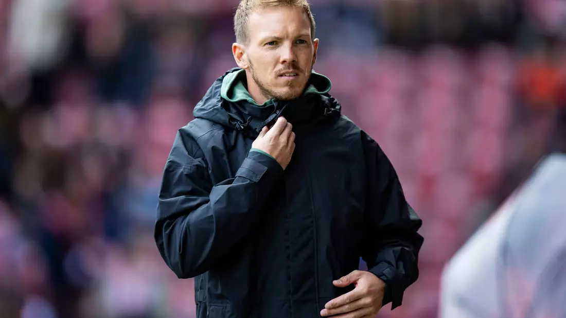 Bundestrainer Julian Nagelsmann bereitet sein Team auf das Ungarn-Spiel vor. - Bild: Tom Weller/dpa