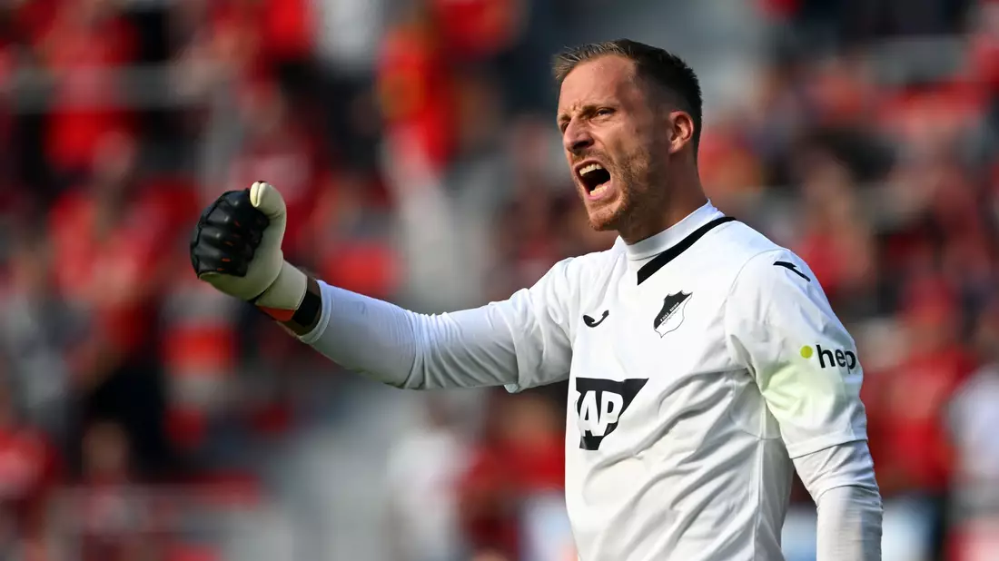 Oliver Baumann steht in den anstehenden Nations-League-Partien mit 34 Jahren vor seinem Debüt im DFB-Tor. - Bild: Federico Gambarini/dpa