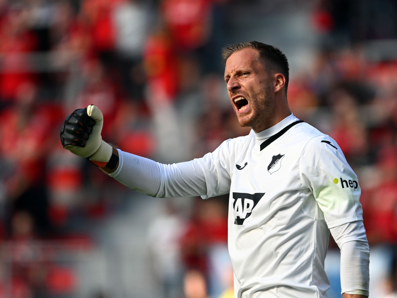 Oliver Baumann steht in den anstehenden Nations-League-Partien mit 34 Jahren vor seinem Debüt im DFB-Tor. - Foto: Federico Gambarini/dpa