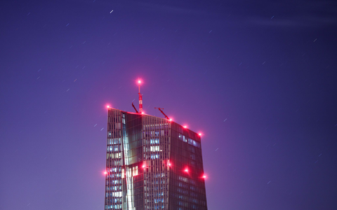 Im Juli 2022 beendete die EZB ihre Politik der Null- und Negativzinsen, um die Inflation in den Griff zu bekommen. - Foto: Frank Rumpenhorst/dpa