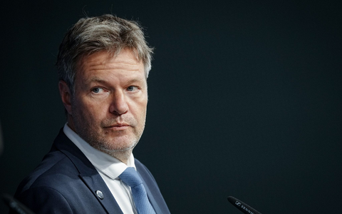 Bundeswirtschaftsminister Robert Habeck nennt die wirtschaftliche Lage nicht zufriedenstellend.  - Foto: Kay Nietfeld/dpa