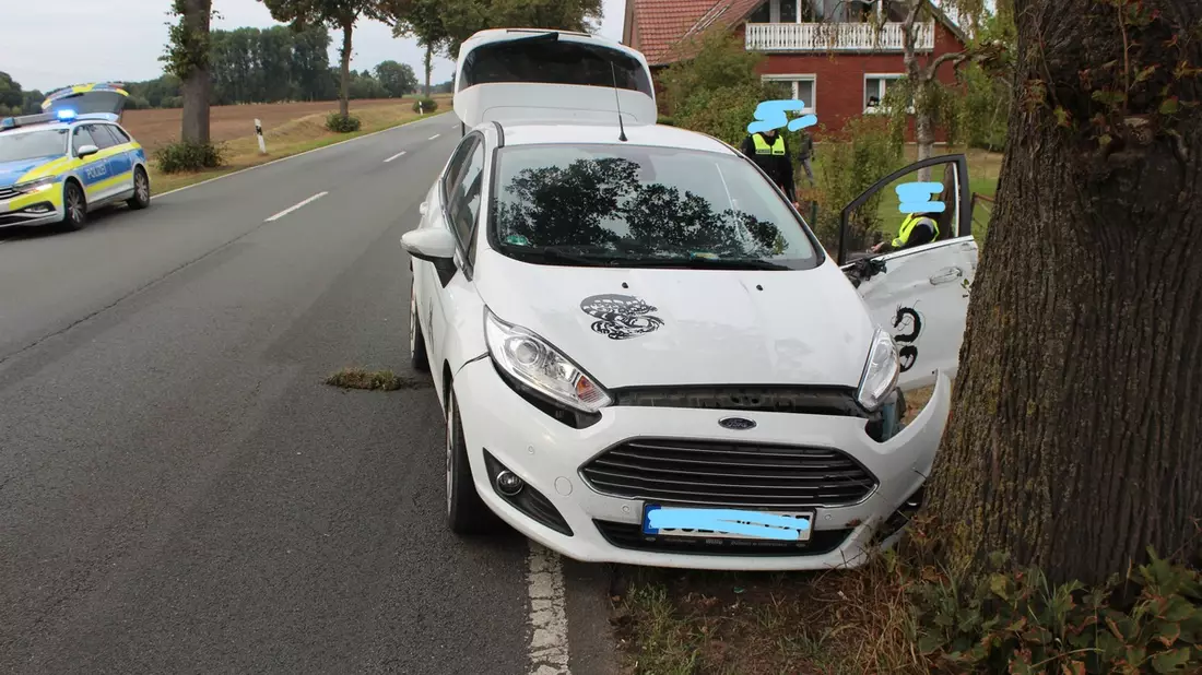 HZA-DA: Schmuggel auf der A3 - ZOLL versteuert Autos aus Großbritannien - Bild: presseportal.de