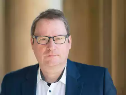 Laut dem Vize-Vorsitzenden des CDU-Sozialflügels, Christian Bäumler, geht eine Bürgergeld-Streichung an der Wirklichkeit vorbei. (Archivbild) - Foto: Marijan Murat/dpa