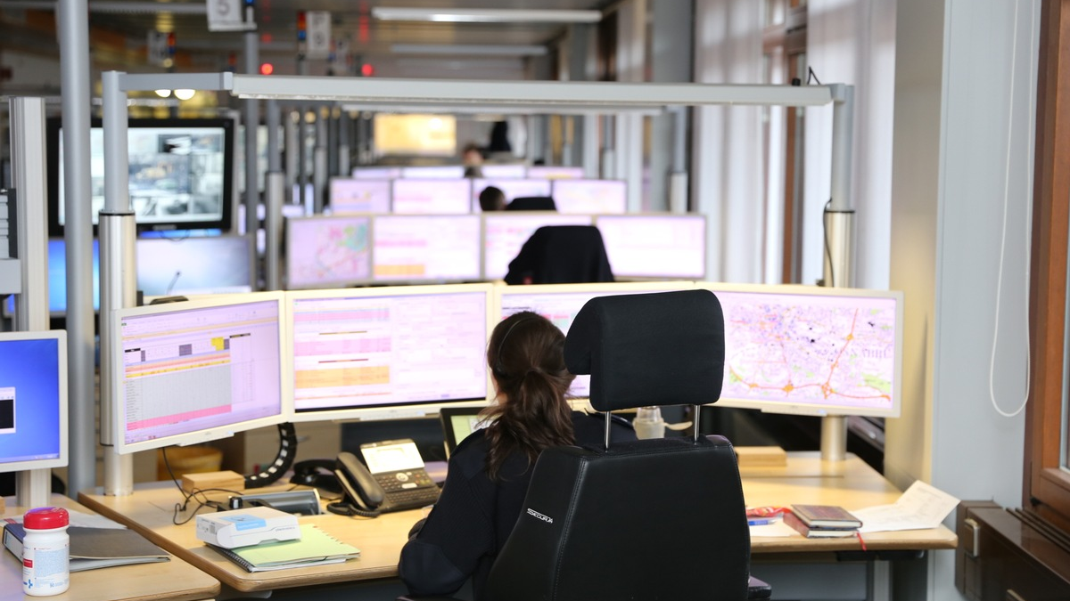 Vom Pleite-Studenten zum Millionen Unternehmen - Wie diese Copywriter es geschafft haben und welche Stolpersteine ihnen im Weg lagen - Foto: presseportal.de