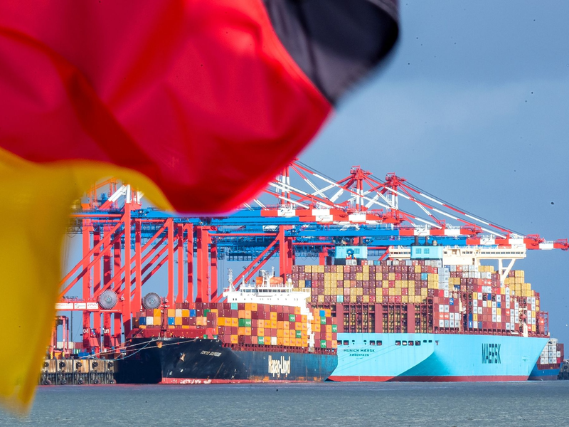 Die deutsche Wirtschaft schwächelt - die Exportaussichten haben sich eingetrübt. (Archivbild) - Foto: Sina Schuldt/dpa