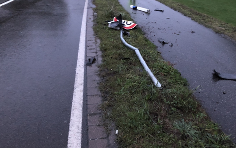 POL-HM: Verkehrsunfall mit Unfallflucht - Polizei sucht Zeugen - Foto: presseportal.de
