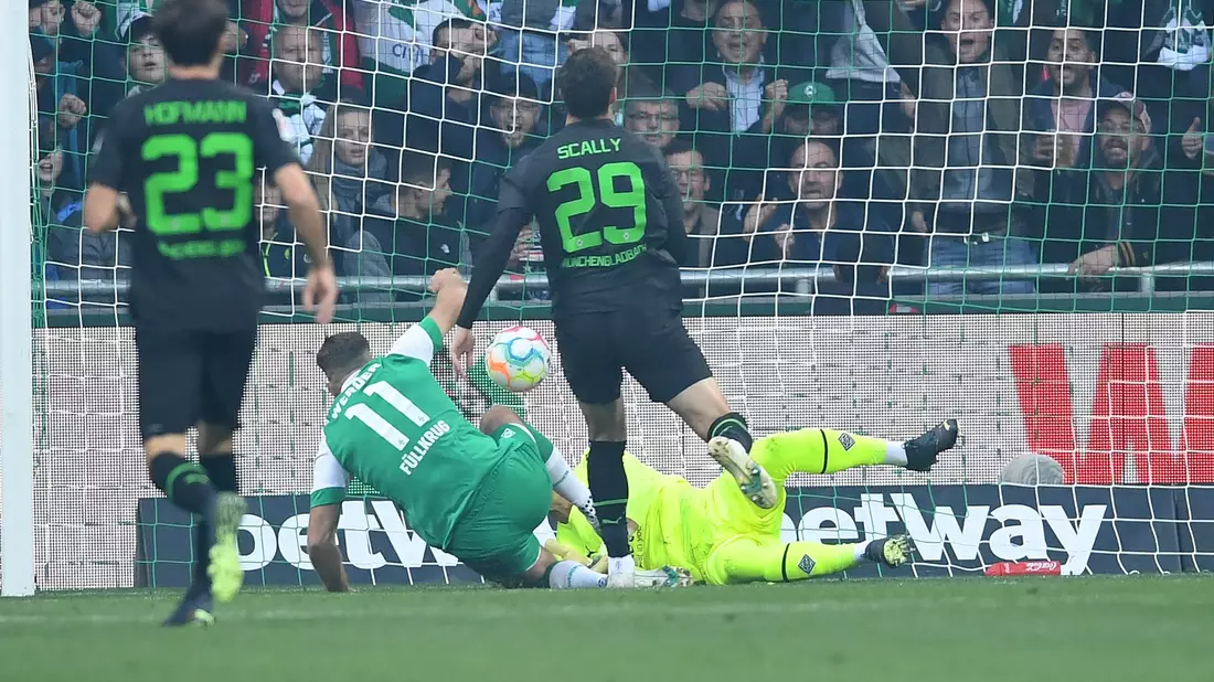 Auch zwei Tore von Nick Woltemade (l) reichten Werder gegen Gladbach nicht zum Sieg. - Bild: Carmen Jaspersen/dpa