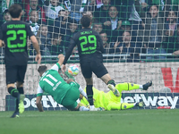Auch zwei Tore von Nick Woltemade (l) reichten Werder gegen Gladbach nicht zum Sieg. - Foto: Carmen Jaspersen/dpa