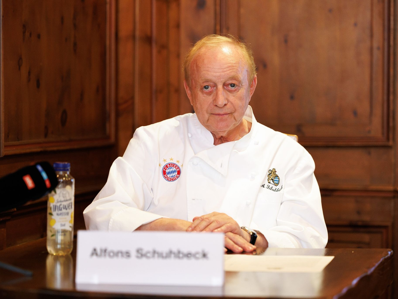 Schuhbeck vor seinem Urteil 2022 (Archivbild) - Foto: Matthias Balk/dpa